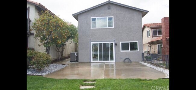 Building Photo - 1569 Chalgrove Dr