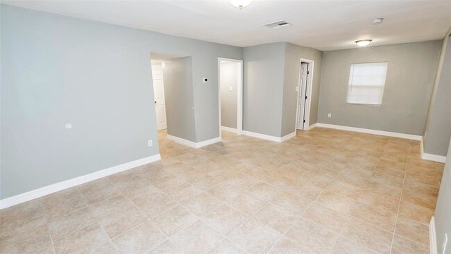 Foto del edificio - 5218 Browncroft St