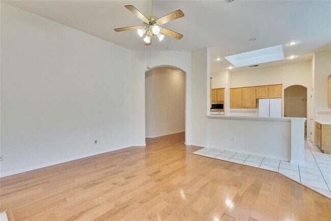 Building Photo - 5721 Trelawney Ln