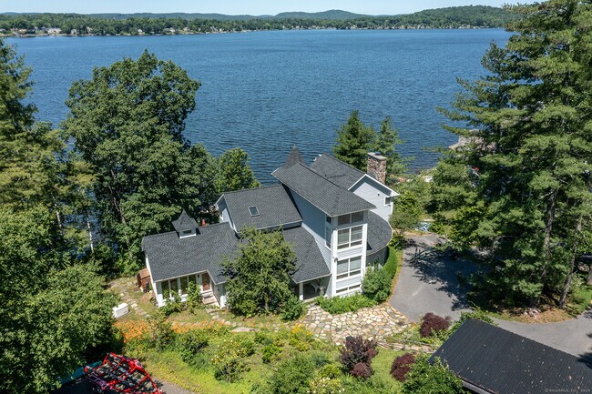 Foto del edificio - 259 E Shore Rd