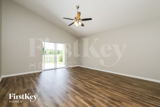 Building Photo - 12141 Colony Lakes Blvd