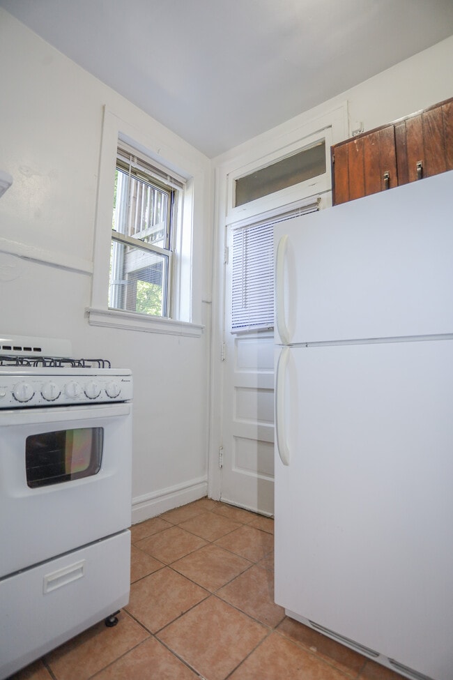 Building Photo - 5720 S Blackstone Ave