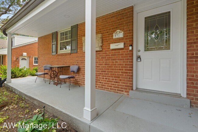 Building Photo - 4 br, 3 bath House - 9321 Corsica Dr
