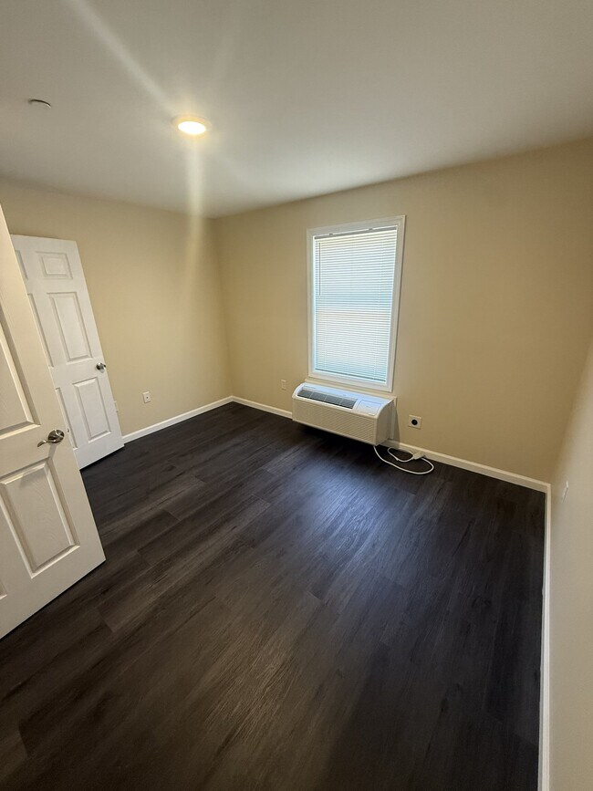 Foto del edificio - 219 Redmond St