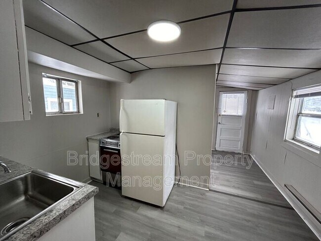 Foto del edificio - 539 S Monroe St