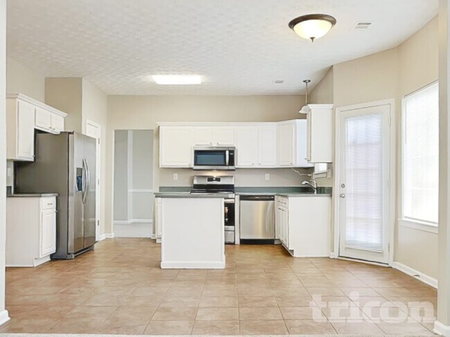 Foto del edificio - 5693 Winchester Pl