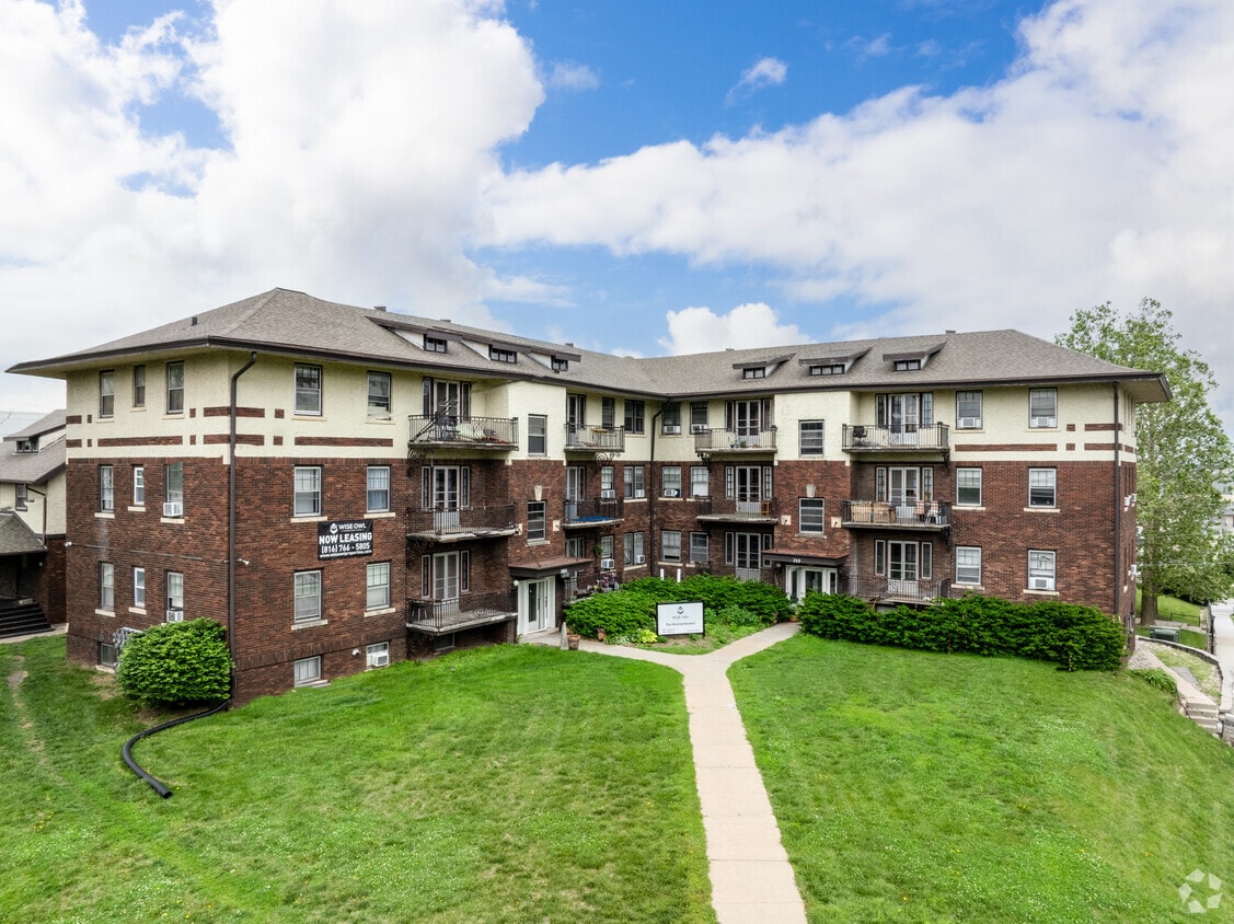 Primary Photo - Clarisa Properties
