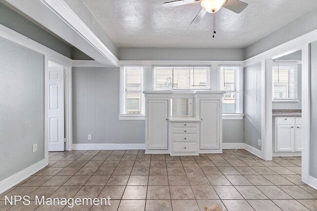 Building Photo - 3 br, 1 bath Apartment - 736-752 Olive Ave...