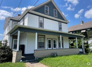 Building Photo - 205 Elm Ave