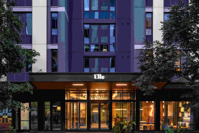 Building Photo - Elle
