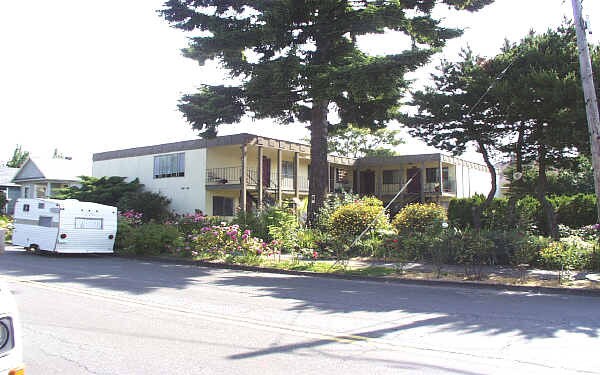 Foto del edificio - 2822-2840 SE 17th Ave