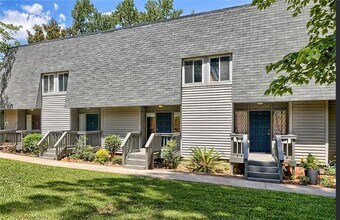 Building Photo - 301 Harbor Heights Dr