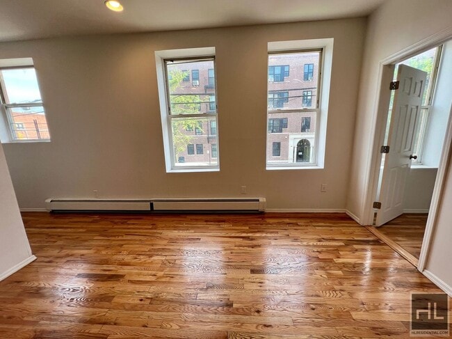 Building Photo - 2BR 1BA Pre-War In Crown Heights