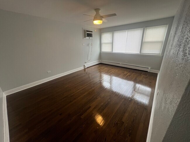 Building Photo - 6412 S Evans Ave