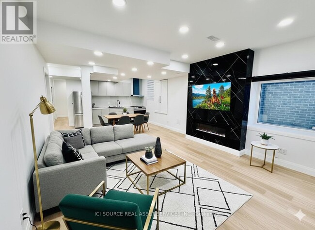 Photo du bâtiment - 3186 Hines Dr