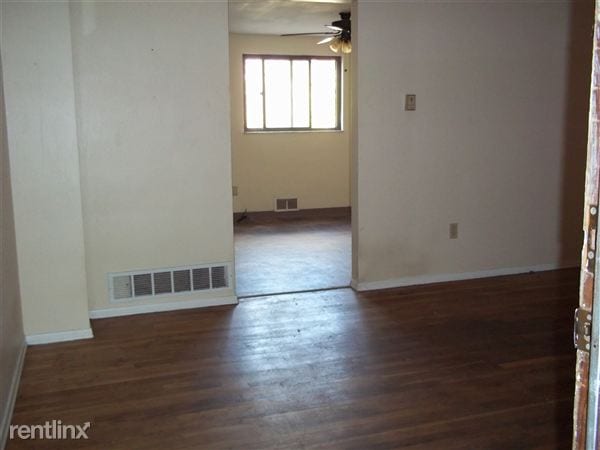 Building Photo - 188 Bale Dr