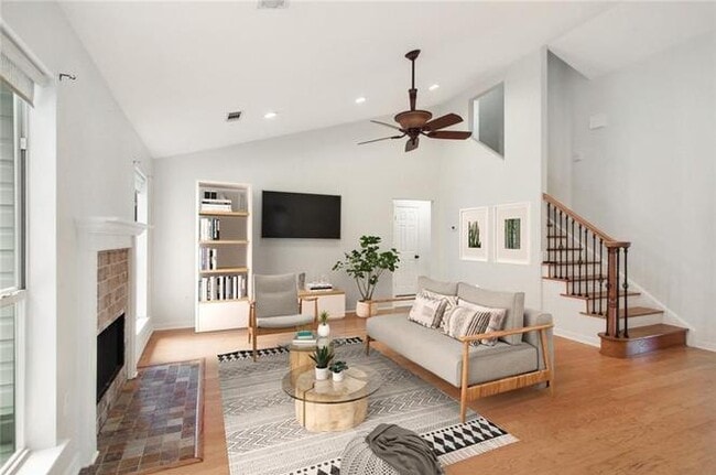 Building Photo - 5153 Clearpoint Dr
