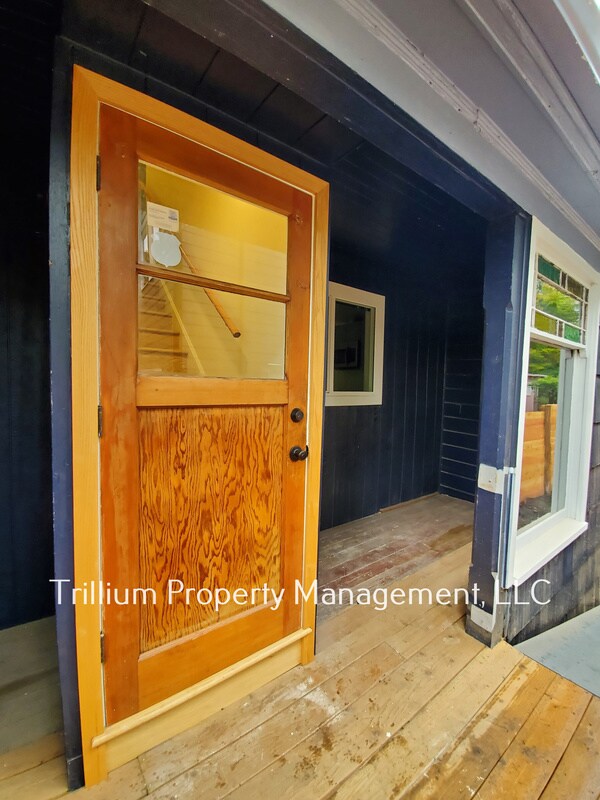 Foto del edificio - 3041 SE Salmon St