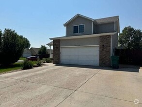 Building Photo - 2402 Lagoon Ct