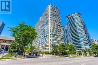 Building Photo - 55 Elm Dr W