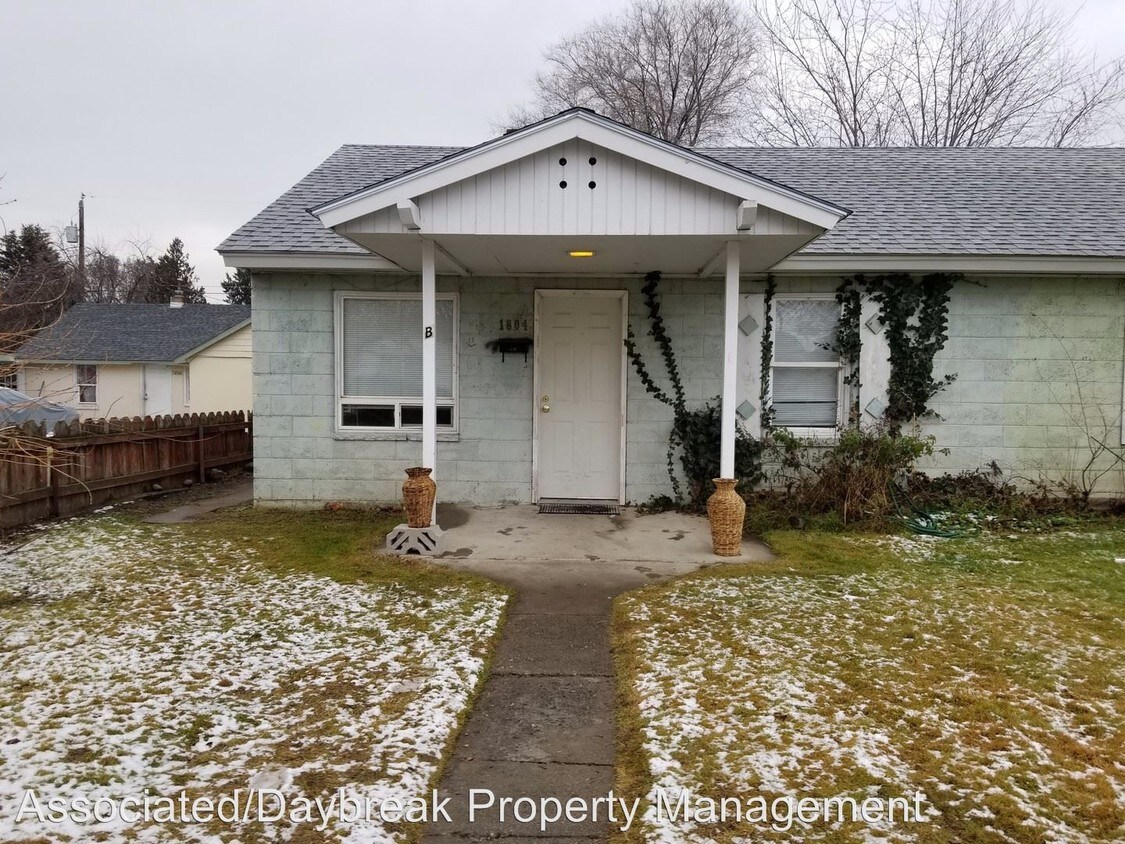1604 S 5th Ave, Yakima, WA 98902 Condo for Rent in Yakima, WA