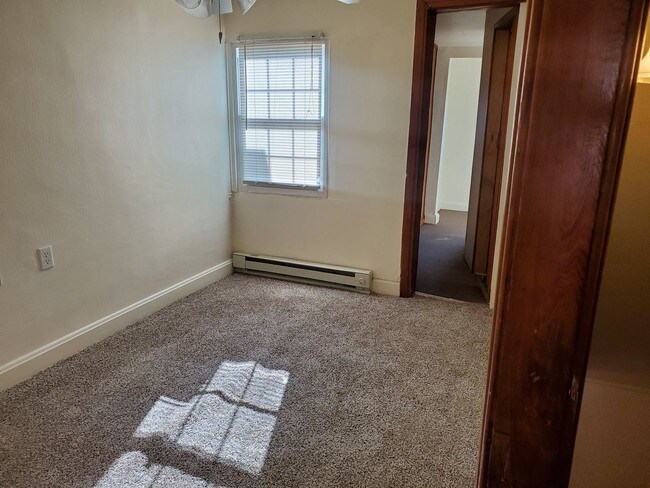 Foto del edificio - 2 br, 1 bath House - 36 S. 3RD STREET