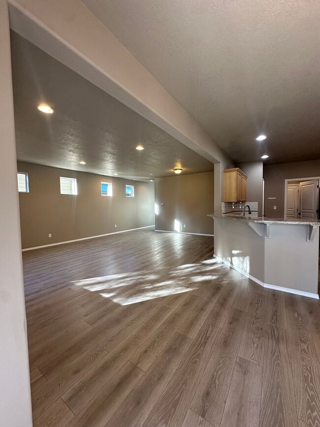 Foto del edificio - Comfortable Bend Living – 3 Bedroom Home with Spacious Bonus Room!