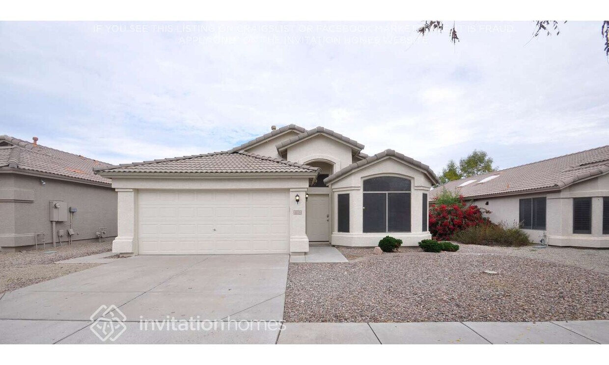 Foto principal - 3034 E Captain Dreyfus Ave