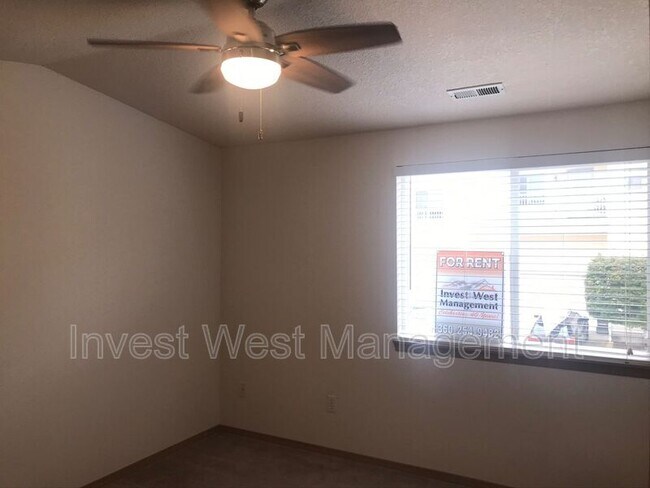 Building Photo - 1414 Brandt Rd