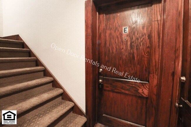 Foto del edificio - 1102 Rockhill St