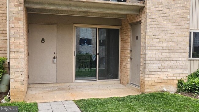 Foto del edificio - 5113 Crossfield Ct