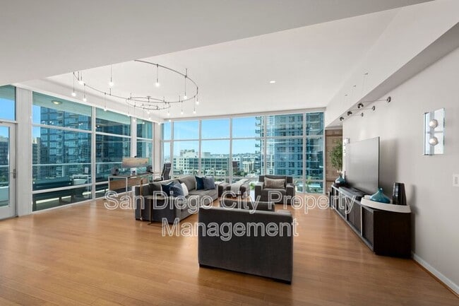 Building Photo - 1262 Kettner Blvd