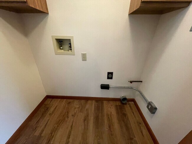 Foto del edificio - 211-C