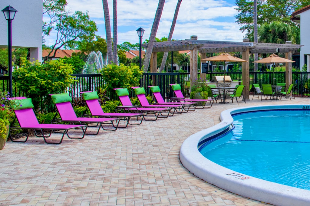 Elliot Cocoplum Apartments in Coconut Creek, FL
