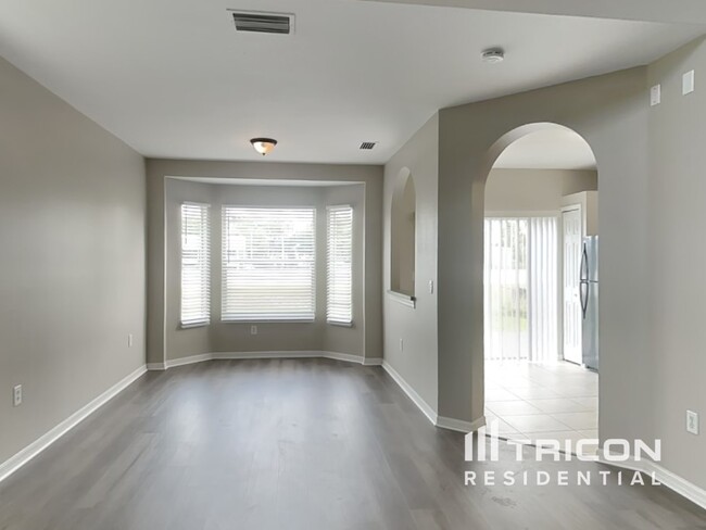 Building Photo - 435 Maple Pointe Drive Seffner FL