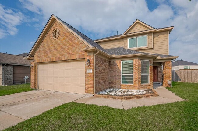 Building Photo - 2315 Zephyr Ln