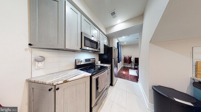 Foto del edificio - 46 South 44th Street, Unit 1