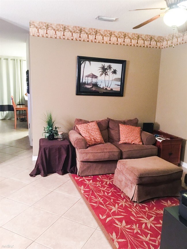 Foto del edificio - 1434 Sedgwick Dr