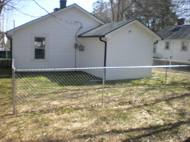 Building Photo - 210 E Liberty St