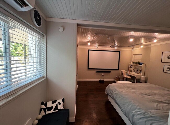 Foto del edificio - 6790 SW 54th St