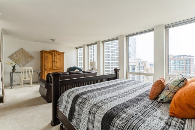 Foto del edificio - 111 E Chestnut St