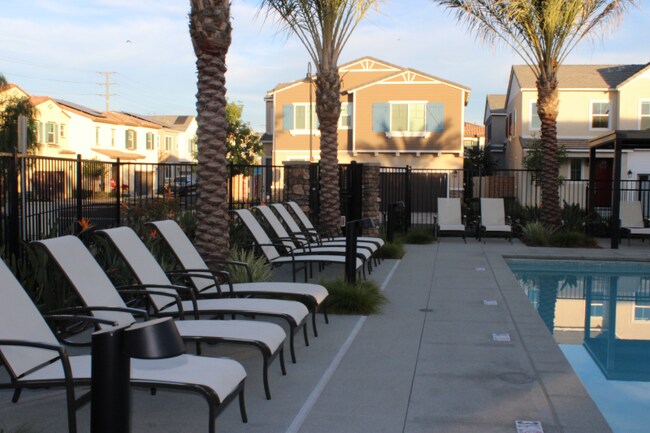 Foto del edificio - 26840 Red Dr