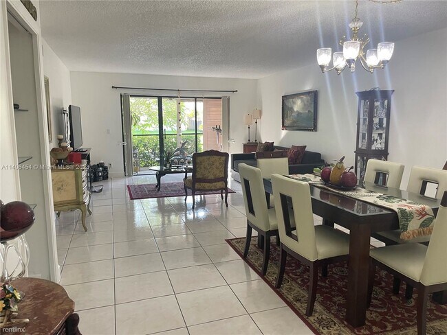 Building Photo - 2 br, 2 bath Condo - 326 Lakeview Dr Apt 102