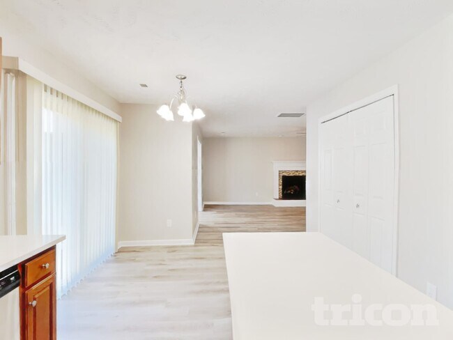 Building Photo - 200 Lattimore Rd