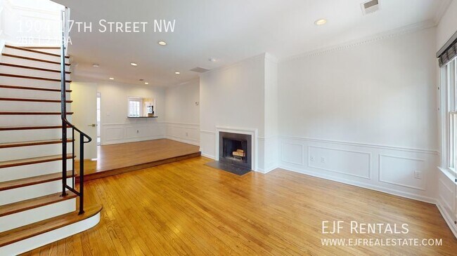 Building Photo - Dupont Circle Duplex Two Bedroom In Amazin...