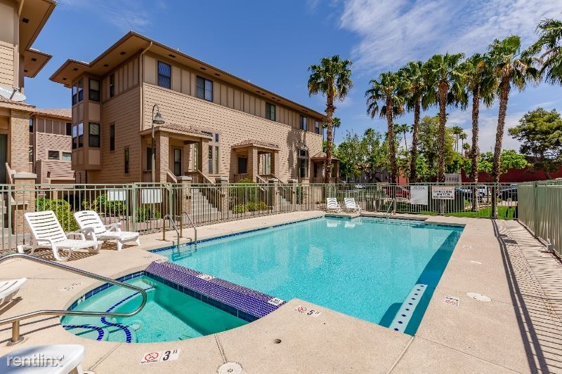Foto principal - 3 br, 3 bath Townhome - 778 S Beck Ave