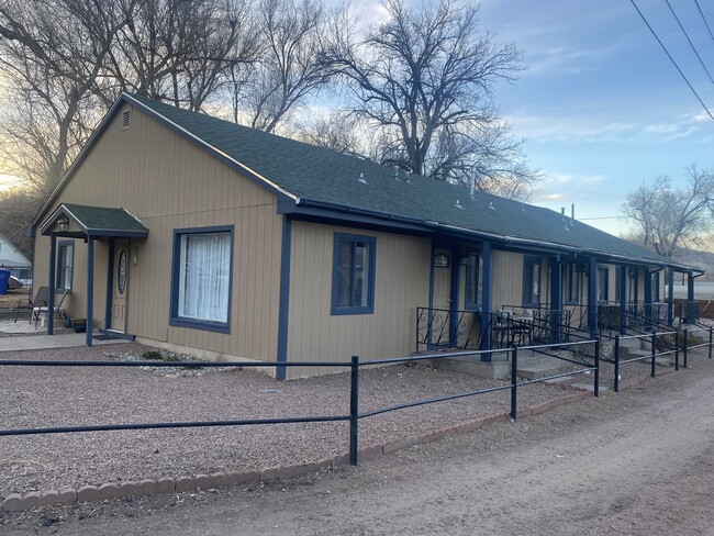Building Photo - 407 Griffin Ave