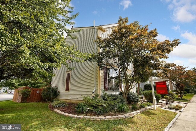 Photo - 6563 Old Carriage Dr (Alexandria, VA) Townhome