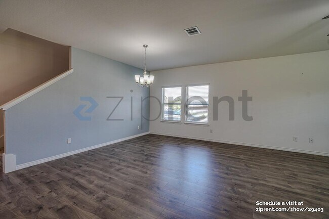 Building Photo - 611 Rawhide Way