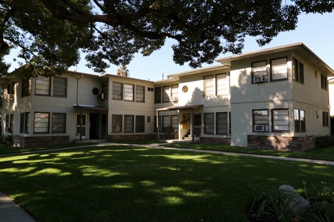 Building Photo - 2200 W Victory Blvd